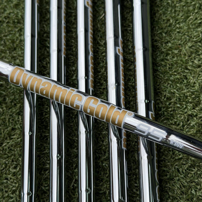 Mizuno JPX 923 Hot Metal Iron Set / 5-PW / Regular Flex - Pre Owned Golf 