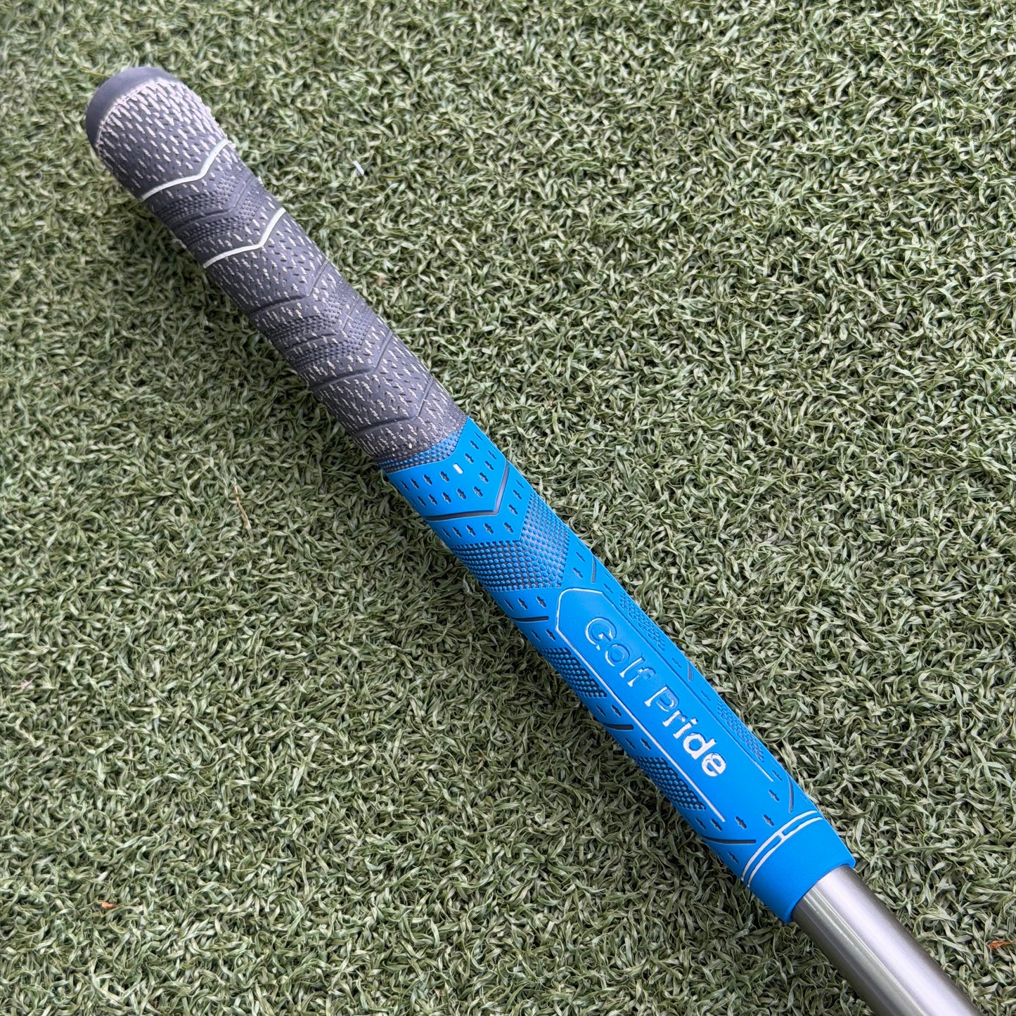 TaylorMade SIM MAX D Golf Driver / 10.5 Degree / Regular Flex