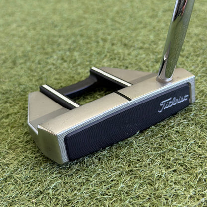 Scotty Cameron Futura 5.5M Putter / 34 Inch - Pre Owned Golf 