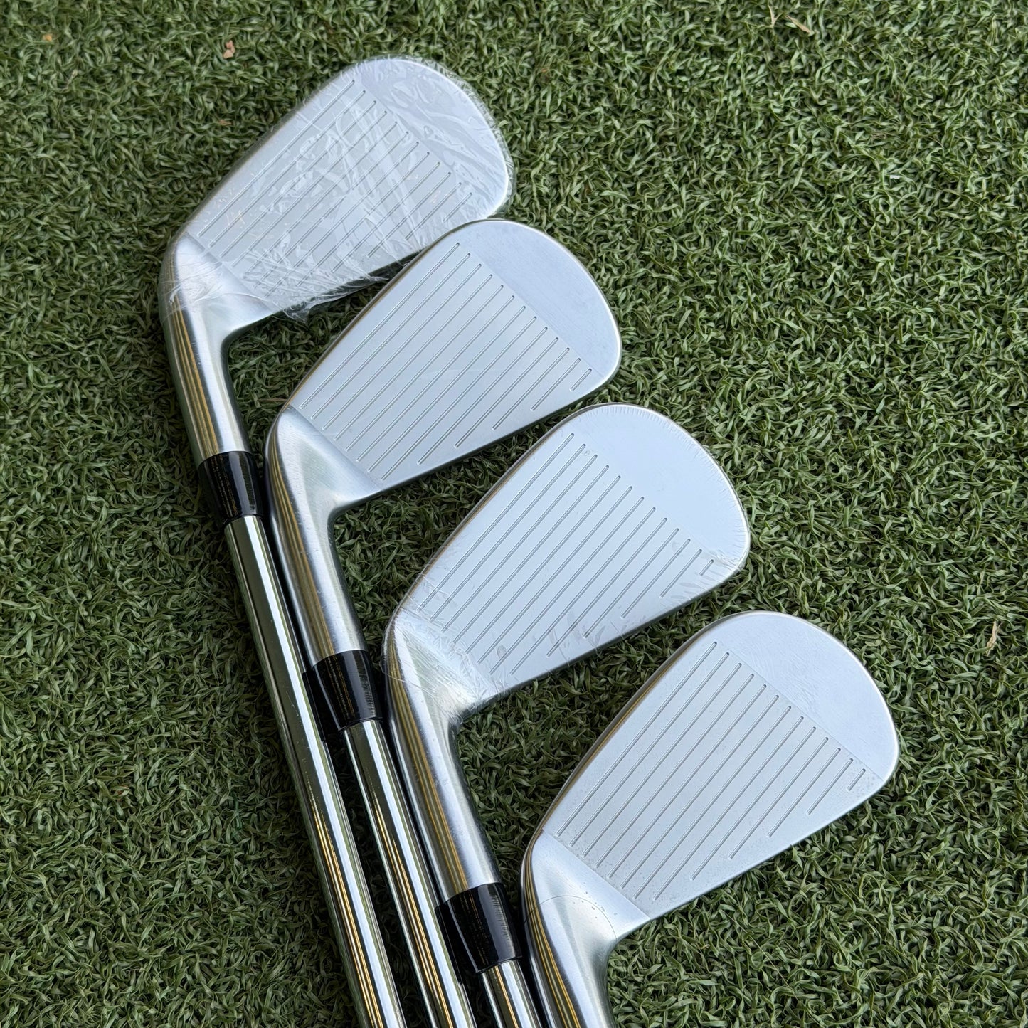 Titleist T150 2023 Iron Set / 4-PW / Stiff Flex