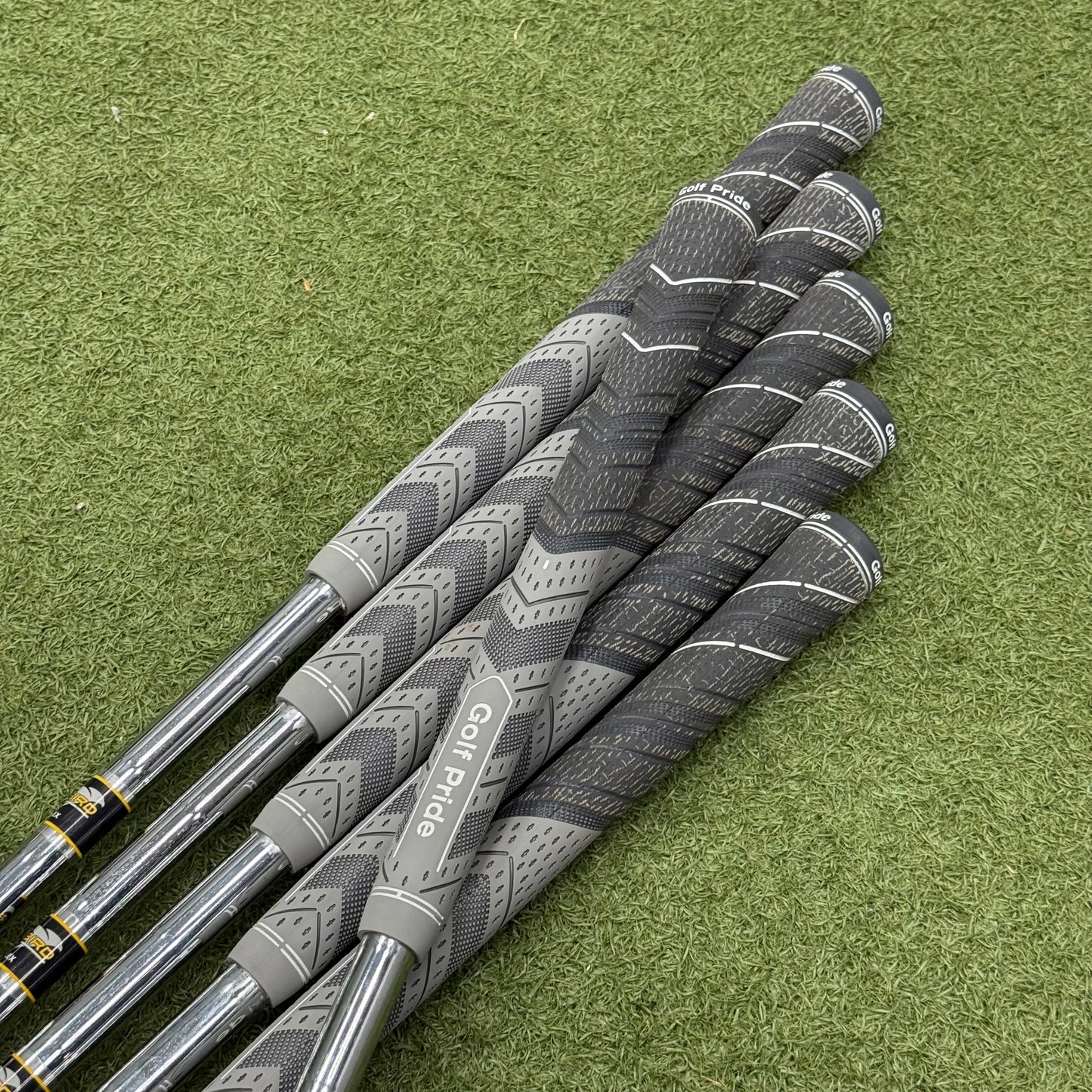 Callaway WarBird Iron Set / 5-PW / UniFlex