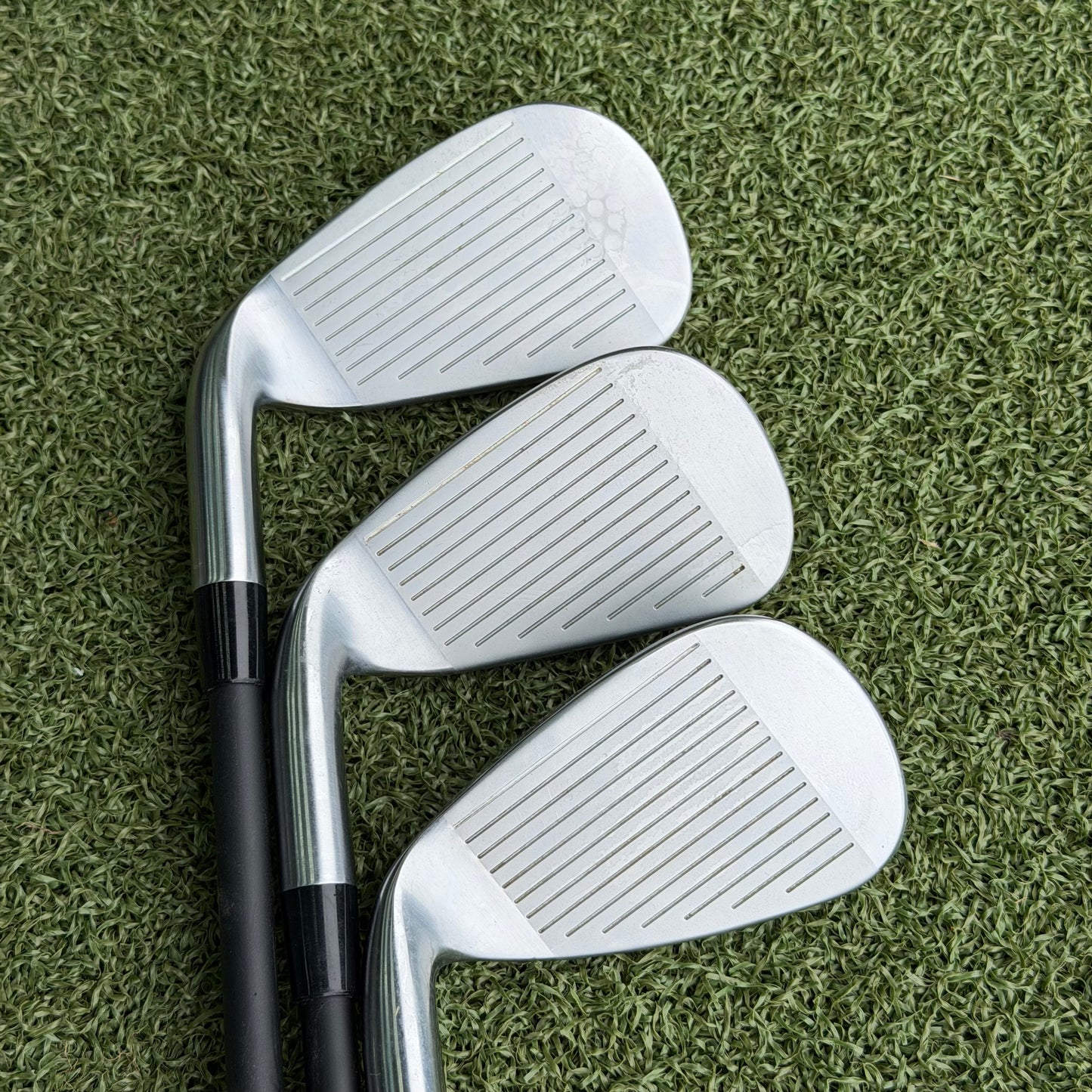 Callaway Quantum Max OS Golf Iron Set / 6-PW+AW / Senior Flex