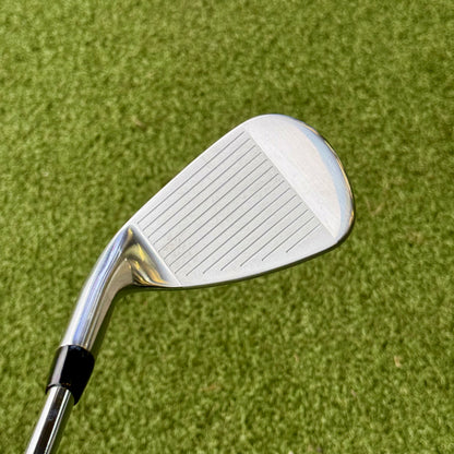 Titleist T300 Gap Wedge / 48 Degree