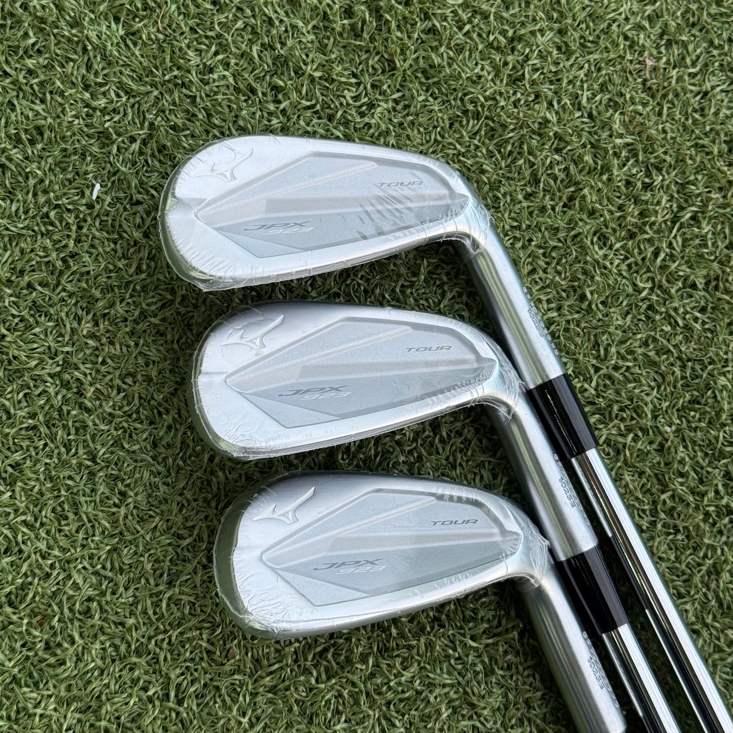 Mizuno JPX 923 Tour Iron Set / 5-PW / Stiff Flex