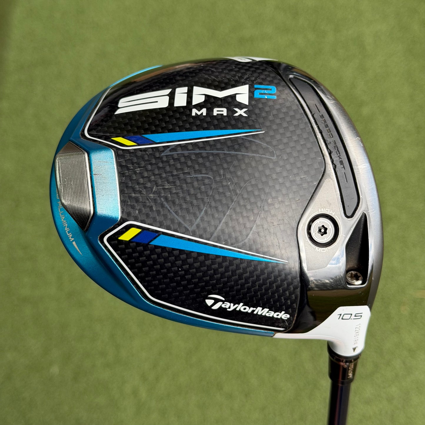 TaylorMade SIM2 Max Driver / 10.5 Degree / Regular Flex