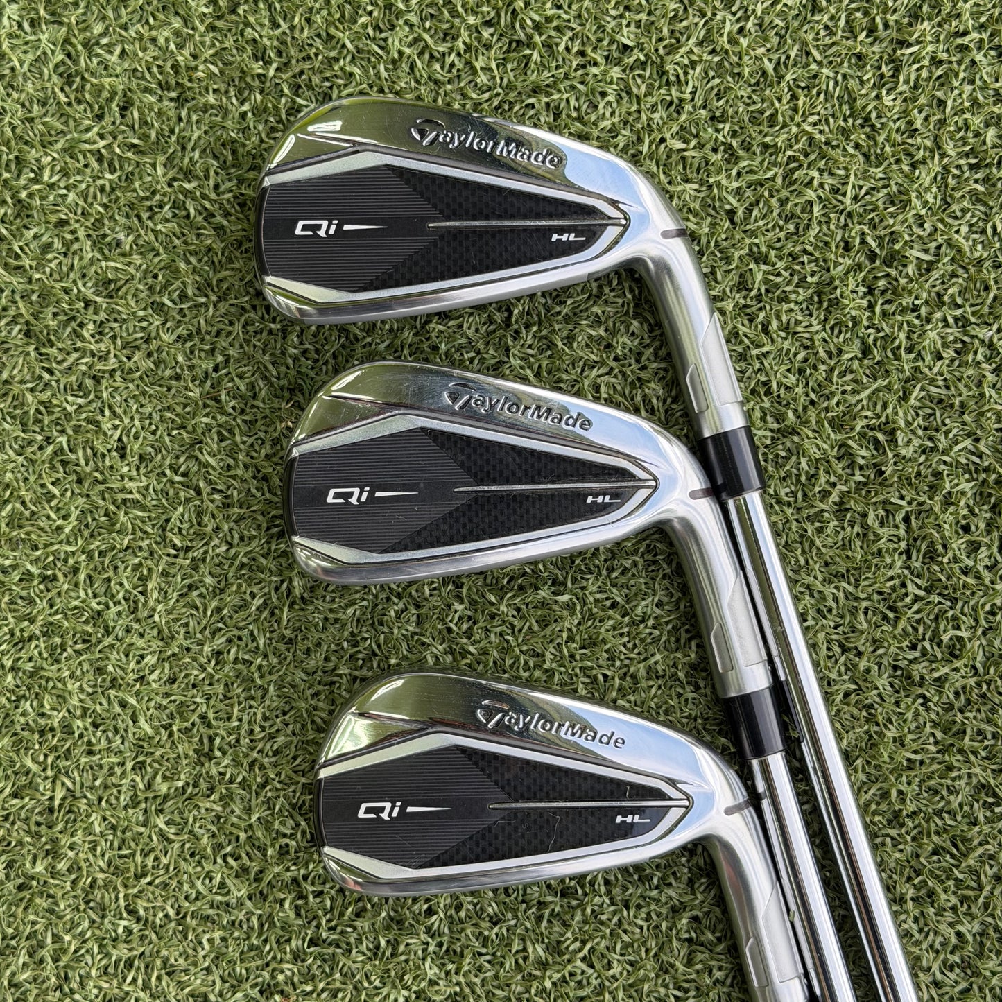 TaylorMade Qi HL Golf Iron Set / 5-PW / Regular Flex