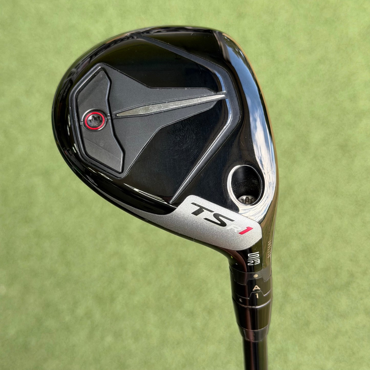 Titleist TSR1 #5 Hybrid / 23 Degree / Regular Flex