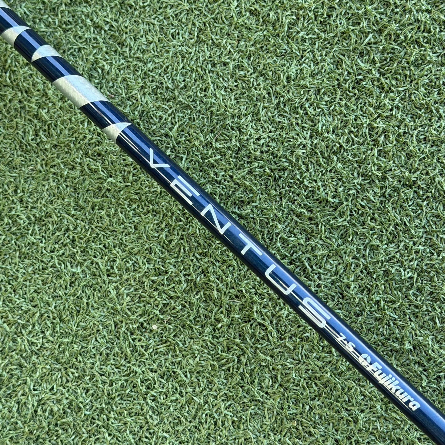 TaylorMade SIM2 Max #4 Hybrid / 22 Degree / Stiff Flex