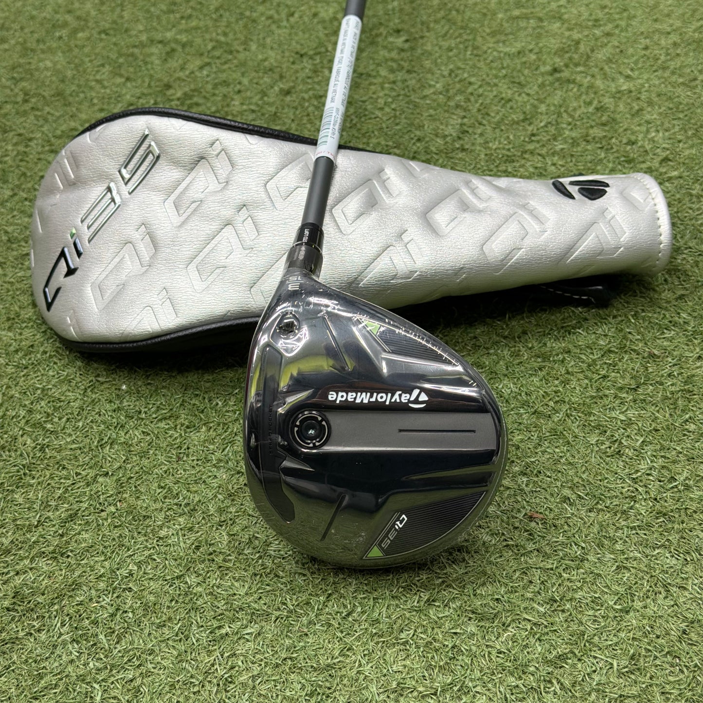 TaylorMade Qi35 #3 Fairway Wood / 15 Degree / Stiff Flex