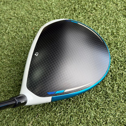 TaylorMade SIM2 Max Driver / 10.5 Degree / X-Stiff Flex Project X 7.0 Shaft - Pre Owned Golf 