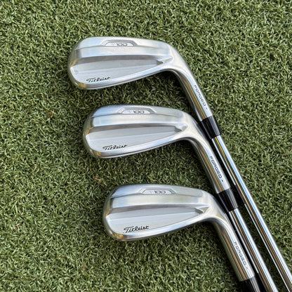 Titleist T100 2021 Iron Set / 4-PW / Stiff Flex